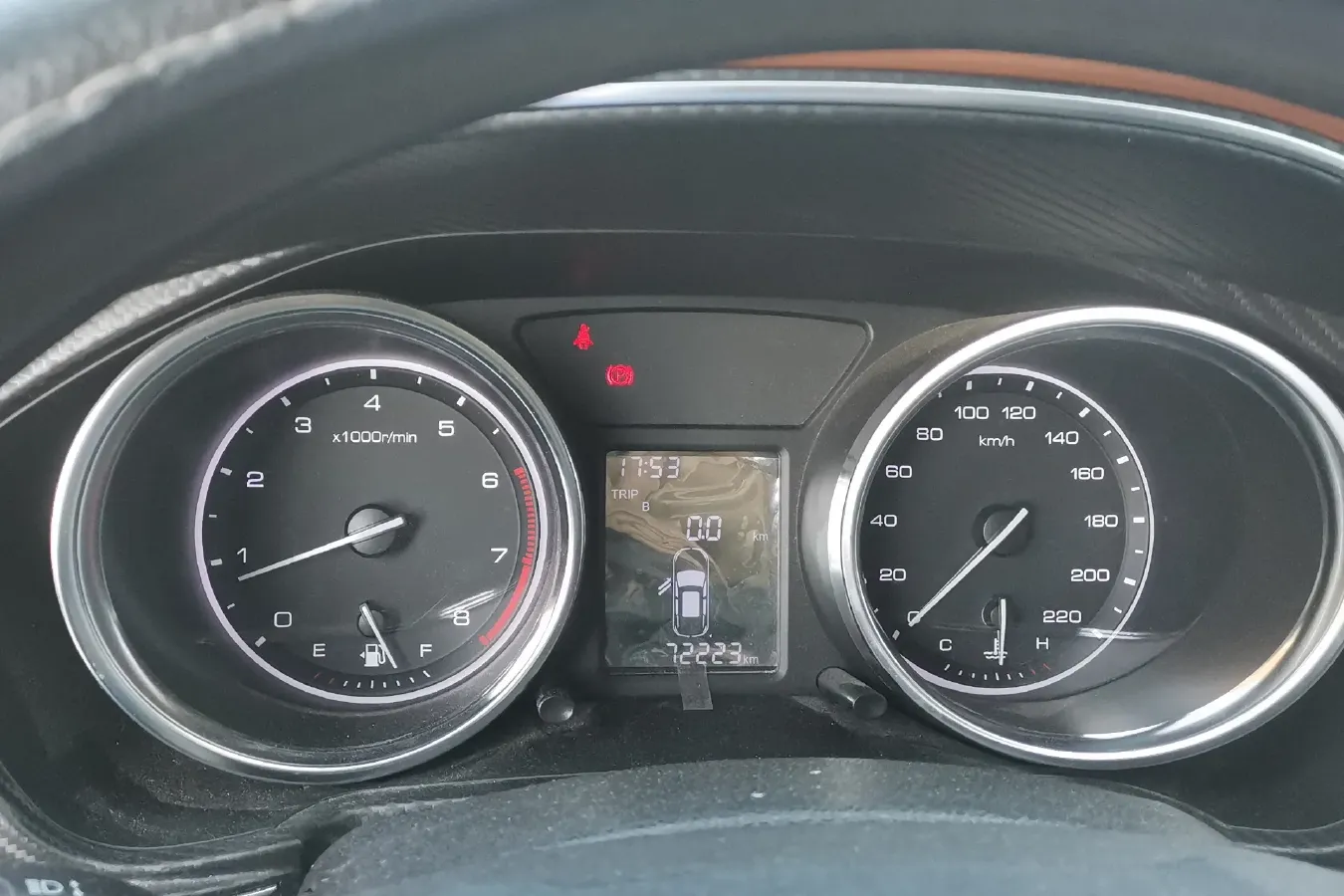 2019 Zotye T300 1.5L 112HP L4 5MT,autocango,china used car exporter,china ev exporter,chinese used car exporter,chinese used ev exporter