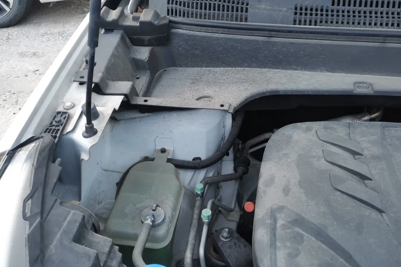 2019 Zotye T300 1.5L 112HP L4 5MT,autocango,china used car exporter,china ev exporter,chinese used car exporter,chinese used ev exporter