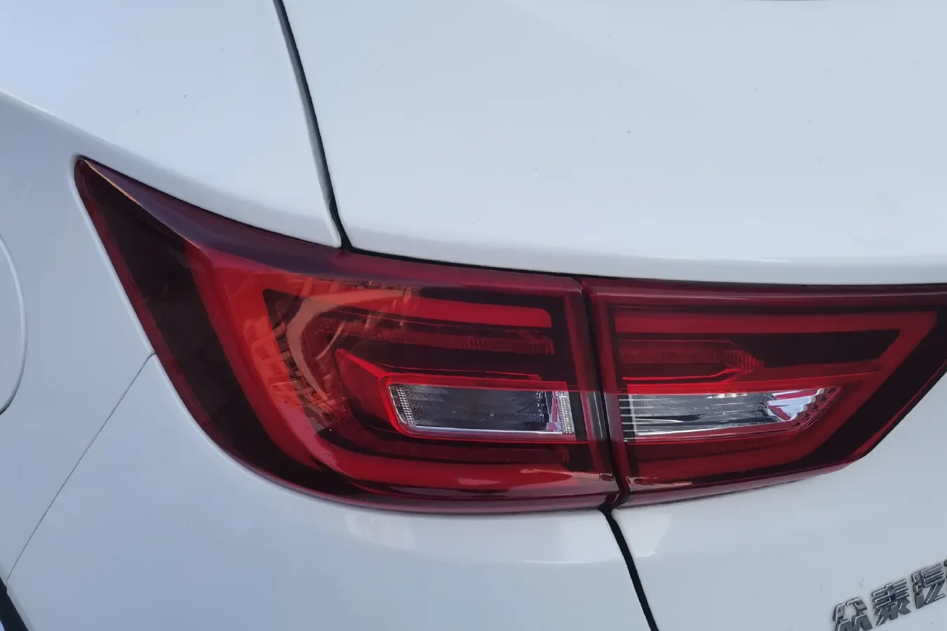 2019 Zotye T300 1.5L 112HP L4 5MT,autocango,china used car exporter,china ev exporter,chinese used car exporter,chinese used ev exporter