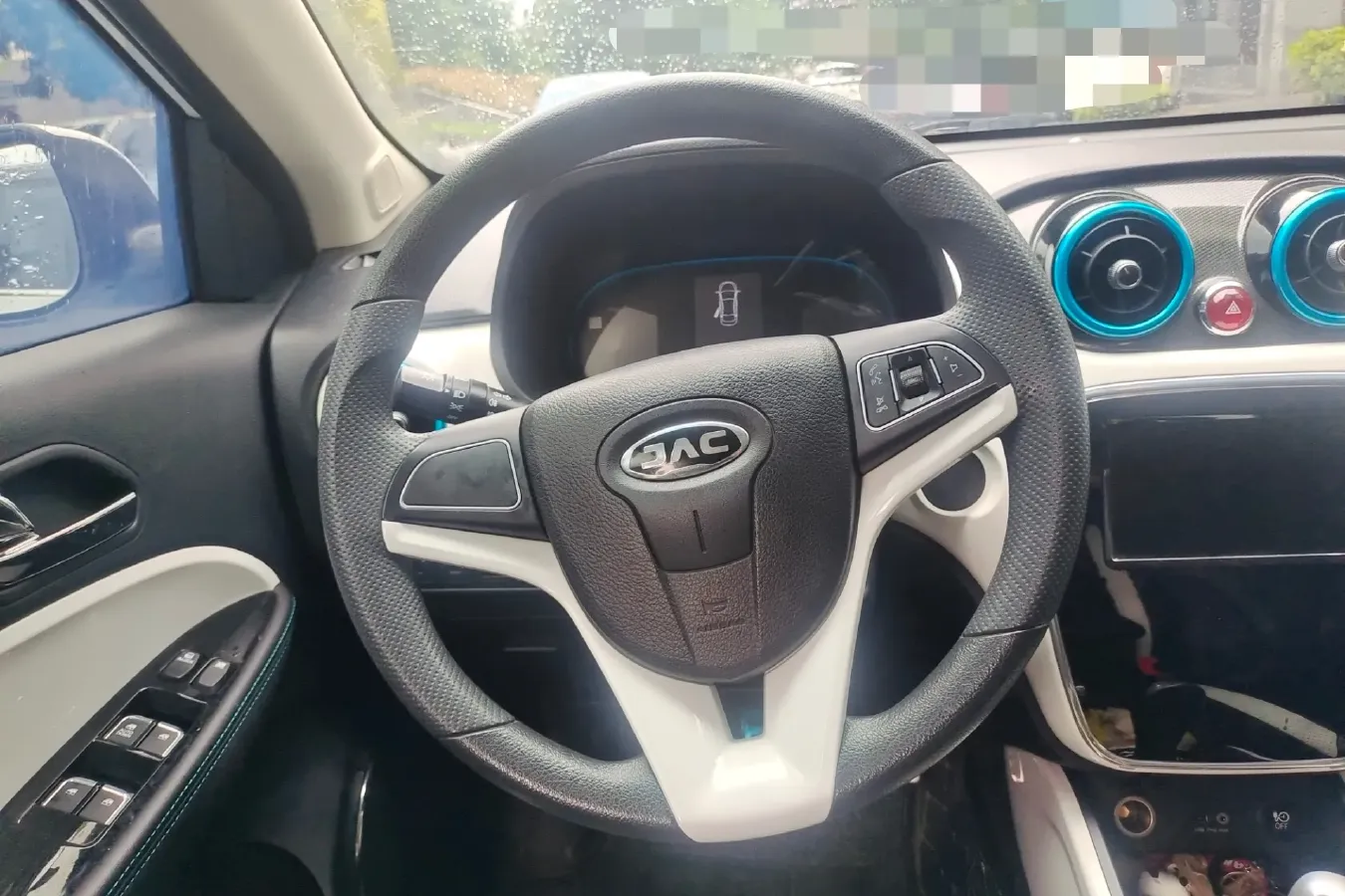 2019 JAC iEV7 BEV 35.2KWH,autocango,china used car exporter,china ev exporter,chinese used car exporter,chinese used ev exporter