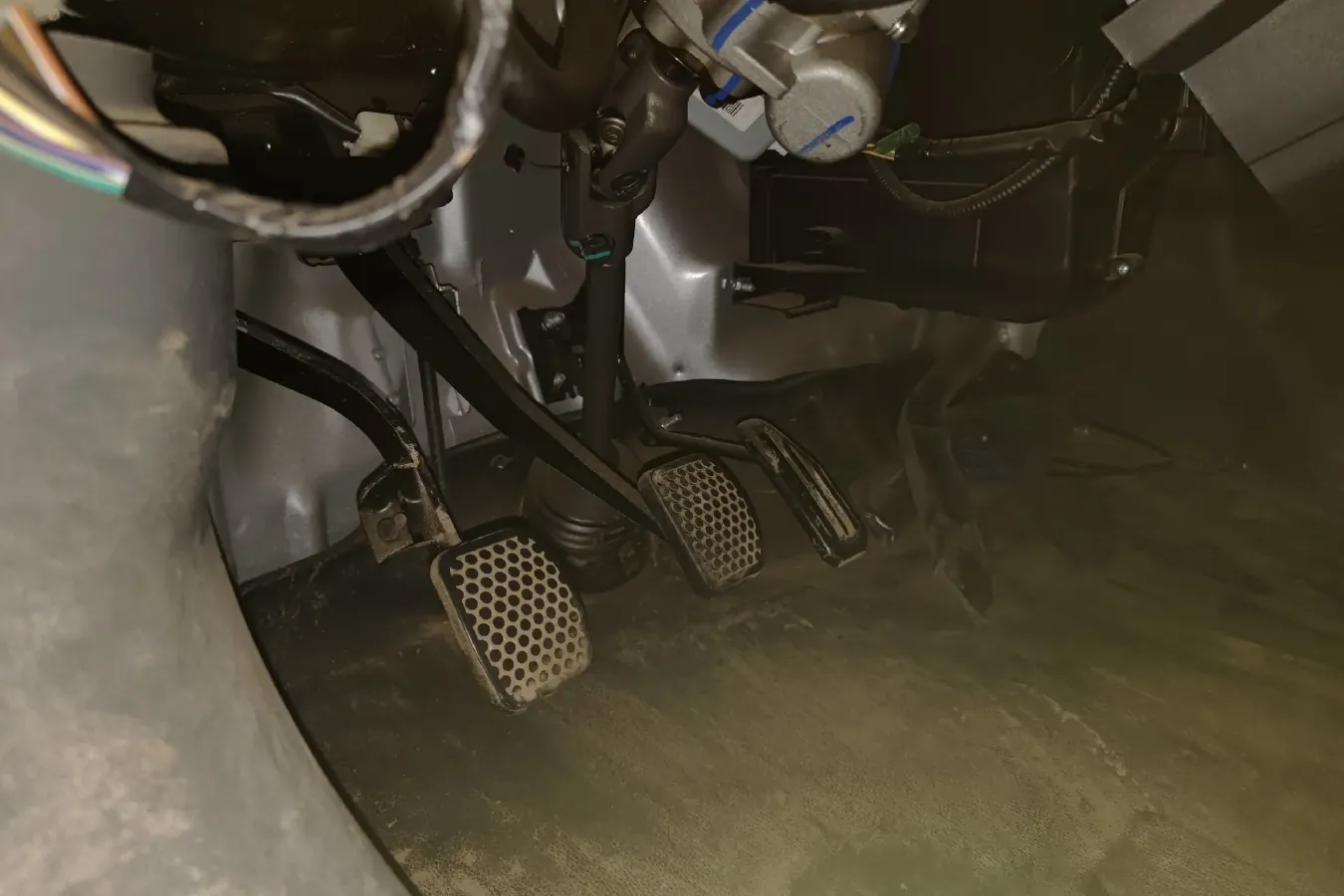 2019 DongFeng DFSK C35 1.5L 112HP L4 5MT,autocango,china used car exporter,china ev exporter,chinese used car exporter,chinese used ev exporter