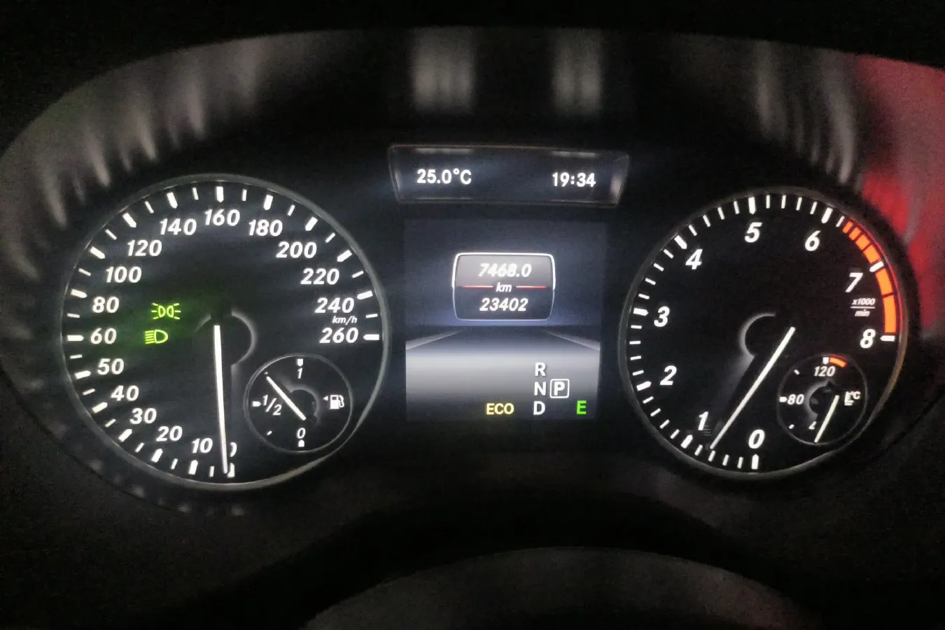 2013 Mercedes-Benz A Class 1.6T 122HP L4 7DCT,autocango,china used car exporter,china ev exporter,chinese used car exporter,chinese used ev exporter