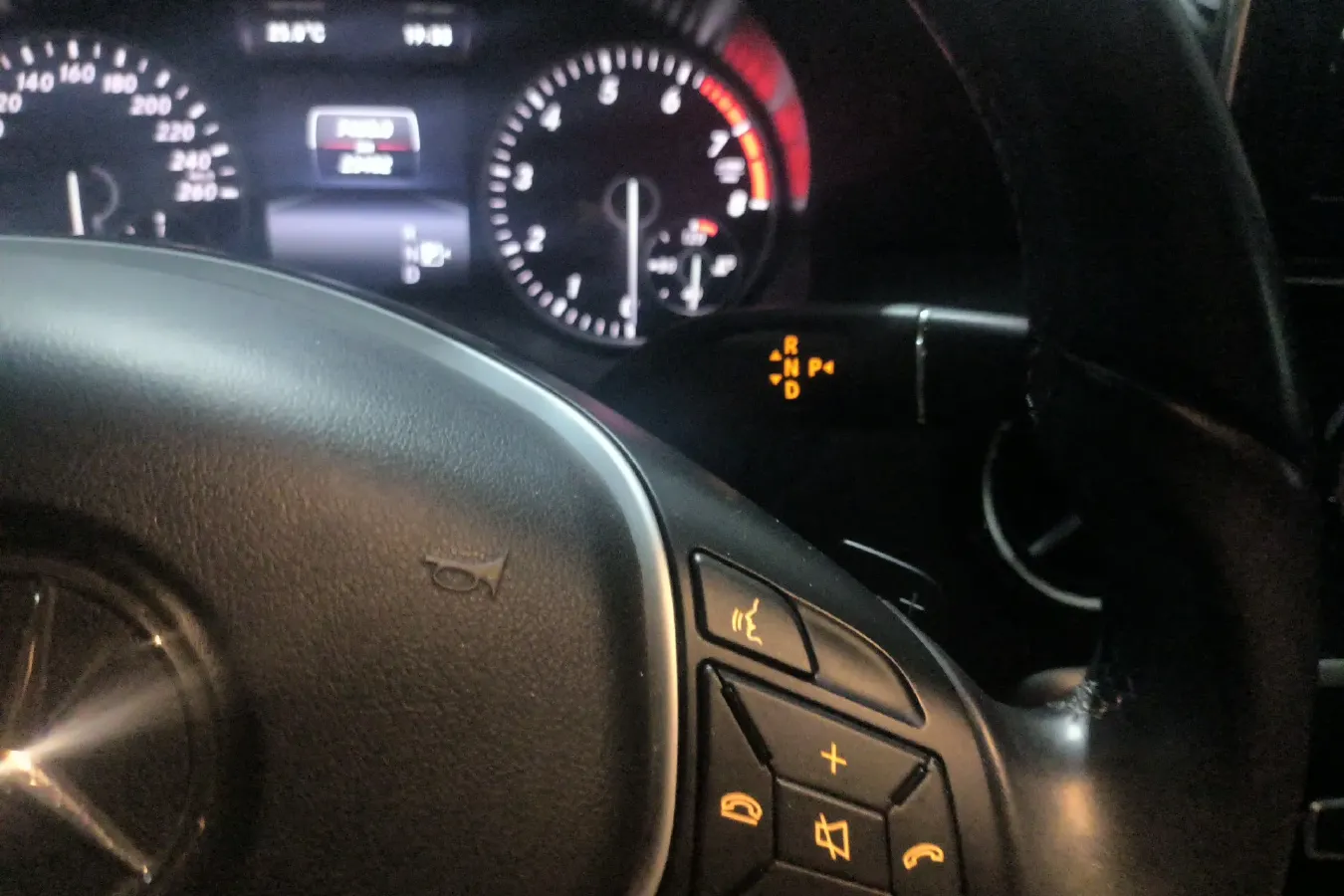 2013 Mercedes-Benz A Class 1.6T 122HP L4 7DCT,autocango,china used car exporter,china ev exporter,chinese used car exporter,chinese used ev exporter