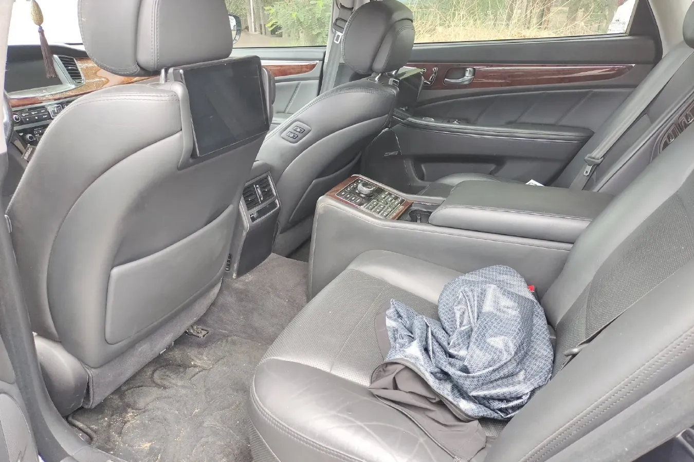 2014 Hyundai Equus 3.8L 335HP V6 8AT,autocango,china used car exporter,china ev exporter,chinese used car exporter,chinese used ev exporter