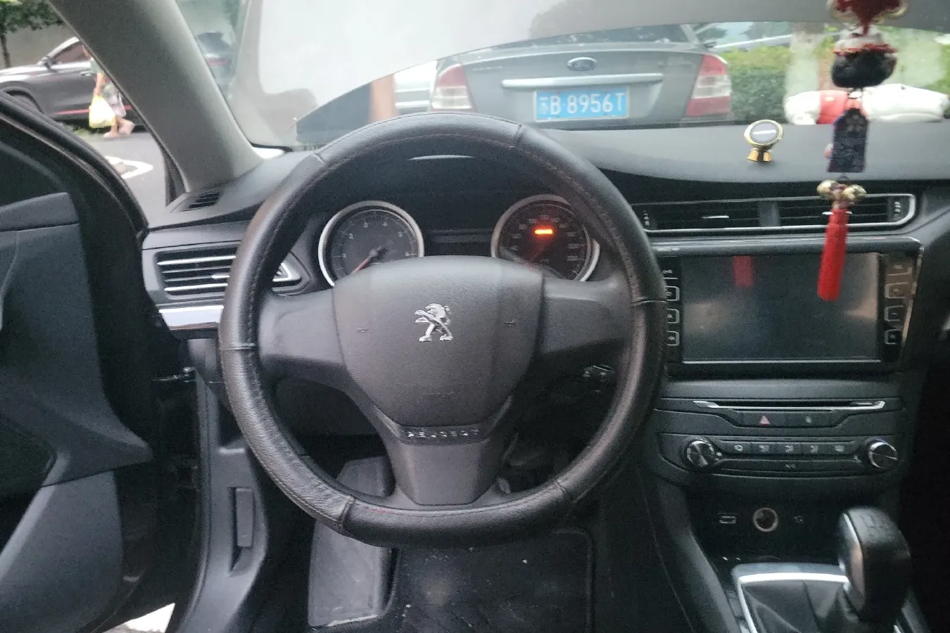2014 Peugeot 408 1.8L 139HP L4 5MT,autocango,china used car exporter,china ev exporter,chinese used car exporter,chinese used ev exporter