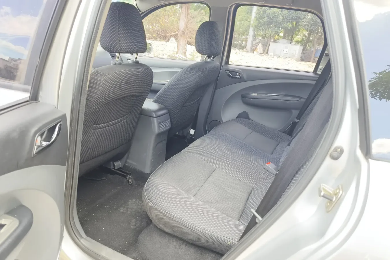 2014 DongFeng Forthing Joyear X3 1.5L 120HP L4 5MT,autocango,china used car exporter,china ev exporter,chinese used car exporter,chinese used ev exporter