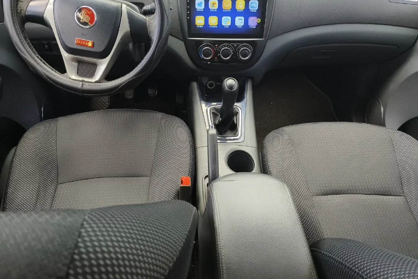 2014 DongFeng Forthing Joyear X3 1.5L 120HP L4 5MT,autocango,china used car exporter,china ev exporter,chinese used car exporter,chinese used ev exporter