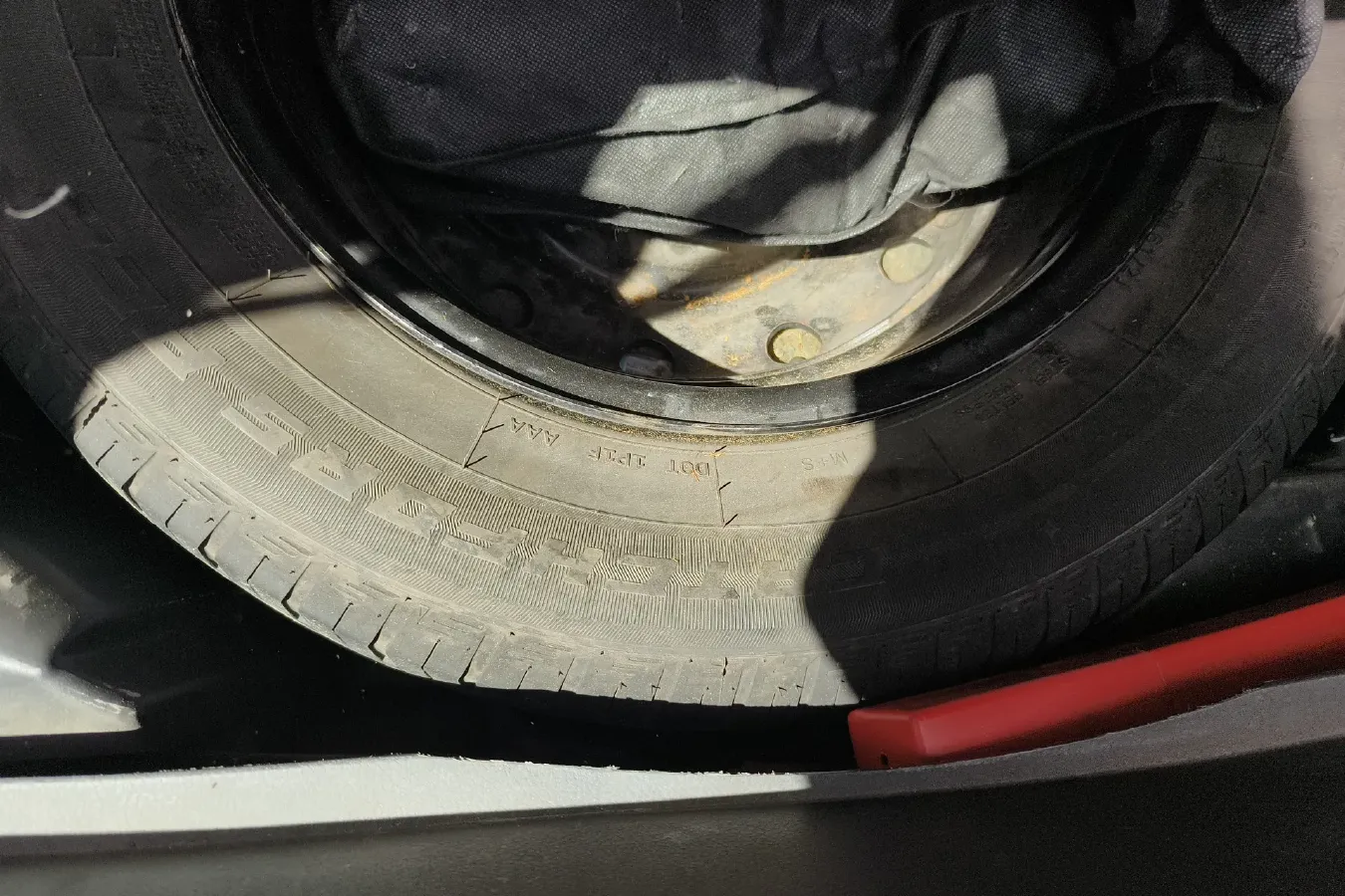 2014 DongFeng Forthing Joyear X3 1.5L 120HP L4 5MT,autocango,china used car exporter,china ev exporter,chinese used car exporter,chinese used ev exporter