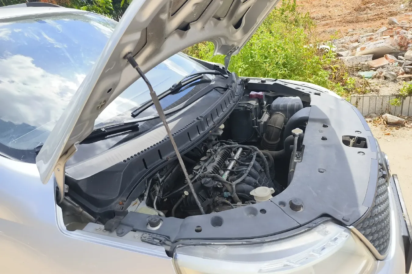 2014 DongFeng Forthing Joyear X3 1.5L 120HP L4 5MT,autocango,china used car exporter,china ev exporter,chinese used car exporter,chinese used ev exporter