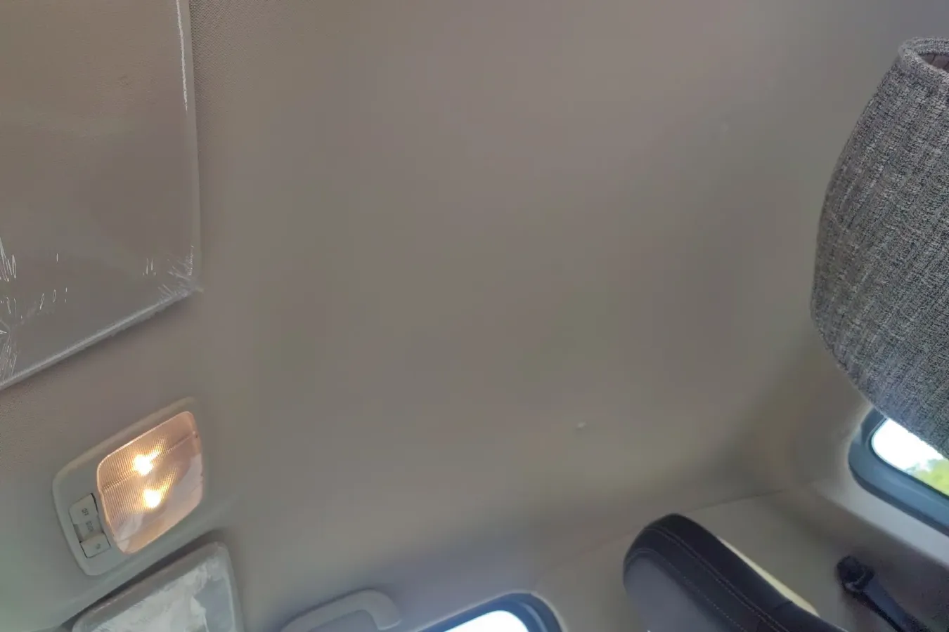 2021 HuaChenXinRi i03 BEV 38.54KWH,autocango,china used car exporter,china ev exporter,chinese used car exporter,chinese used ev exporter