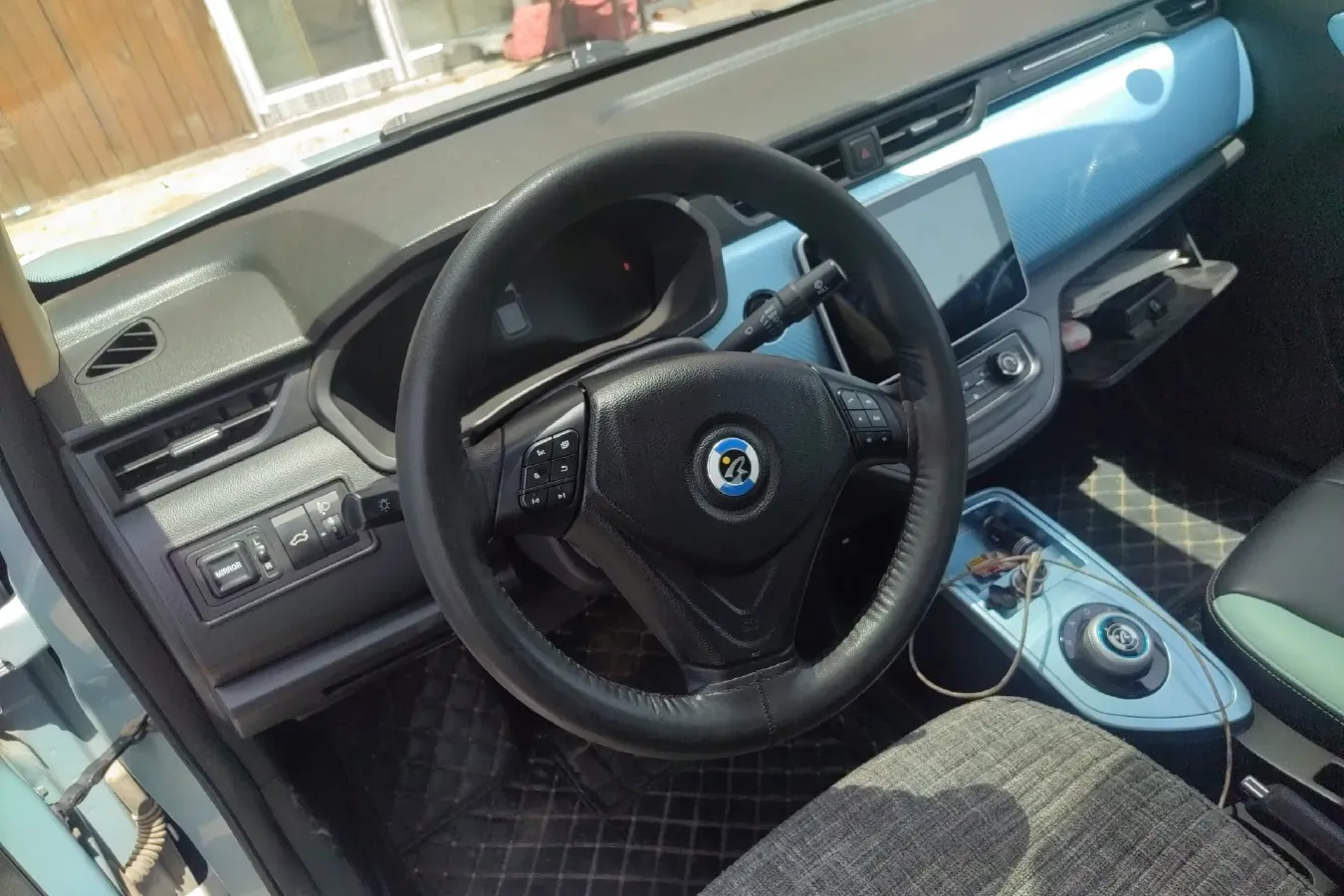 2021 HuaChenXinRi i03 BEV 38.54KWH,autocango,china used car exporter,china ev exporter,chinese used car exporter,chinese used ev exporter