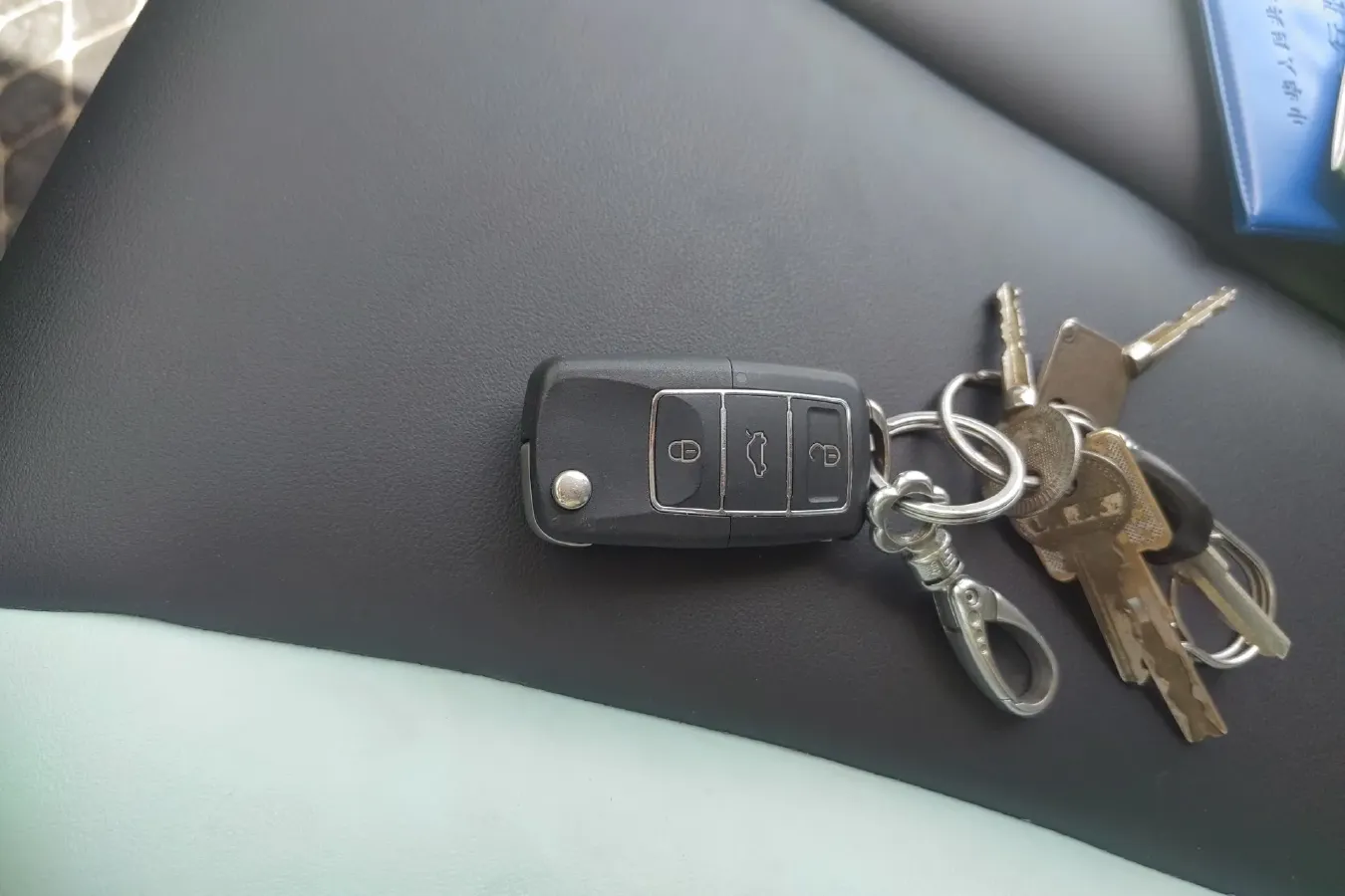 2021 HuaChenXinRi i03 BEV 38.54KWH,autocango,china used car exporter,china ev exporter,chinese used car exporter,chinese used ev exporter