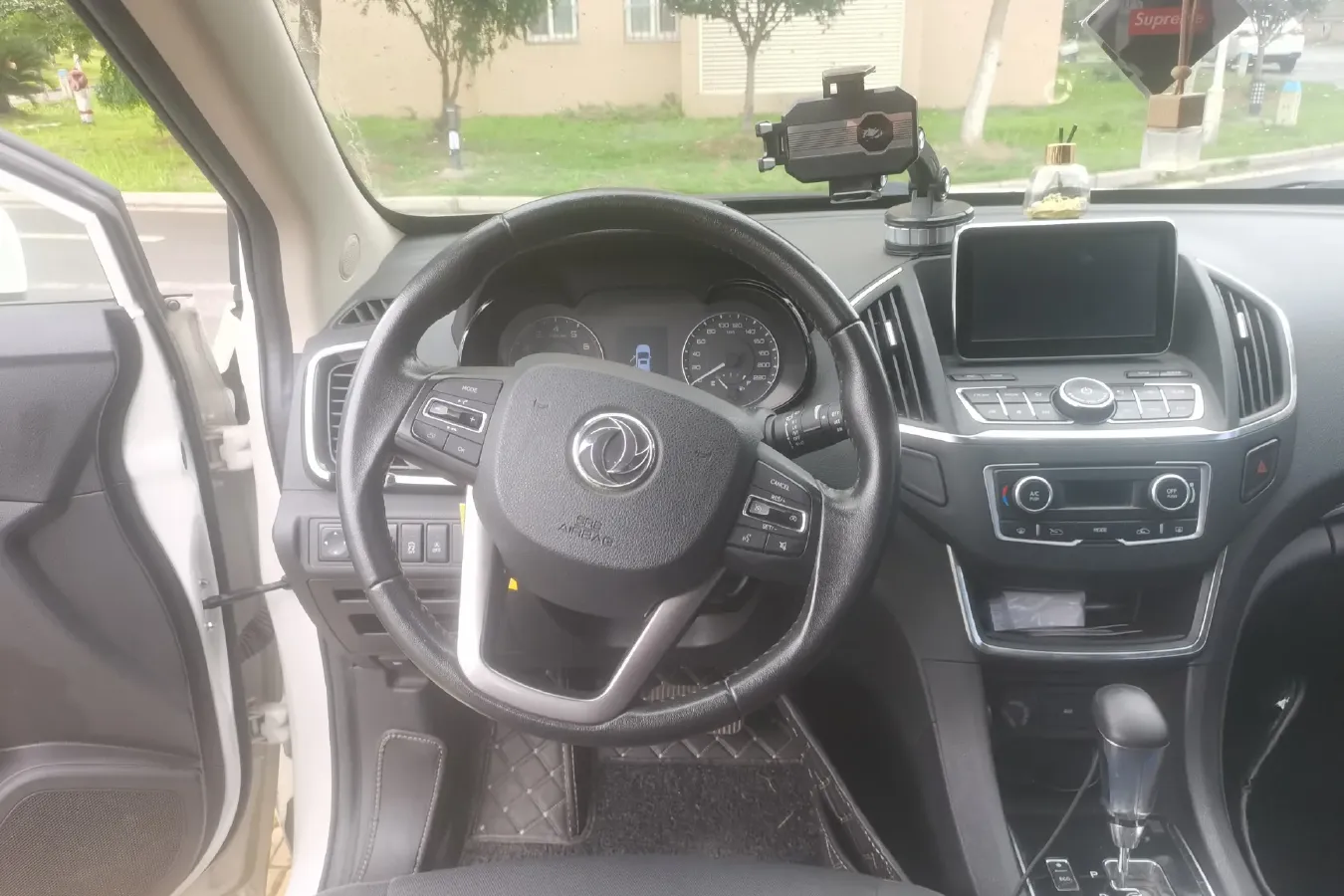 2017 DongFeng Aeolus AX5 1.4T 140HP L4 6DCT,autocango,china used car exporter,china ev exporter,chinese used car exporter,chinese used ev exporter