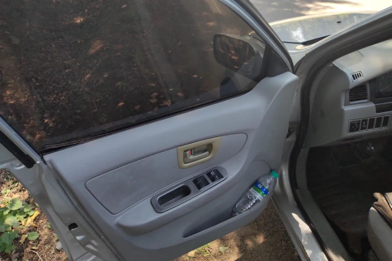 2013 FAW XiaLi N5 1.3L 91HP L4 5MT,autocango,china used car exporter,china ev exporter,chinese used car exporter,chinese used ev exporter