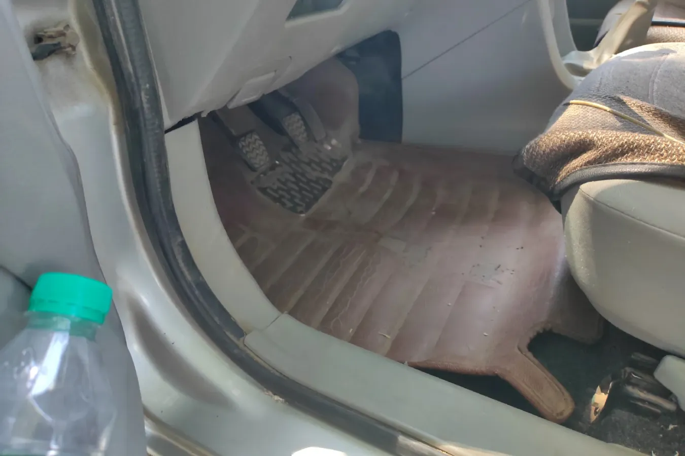 2013 FAW XiaLi N5 1.3L 91HP L4 5MT,autocango,china used car exporter,china ev exporter,chinese used car exporter,chinese used ev exporter