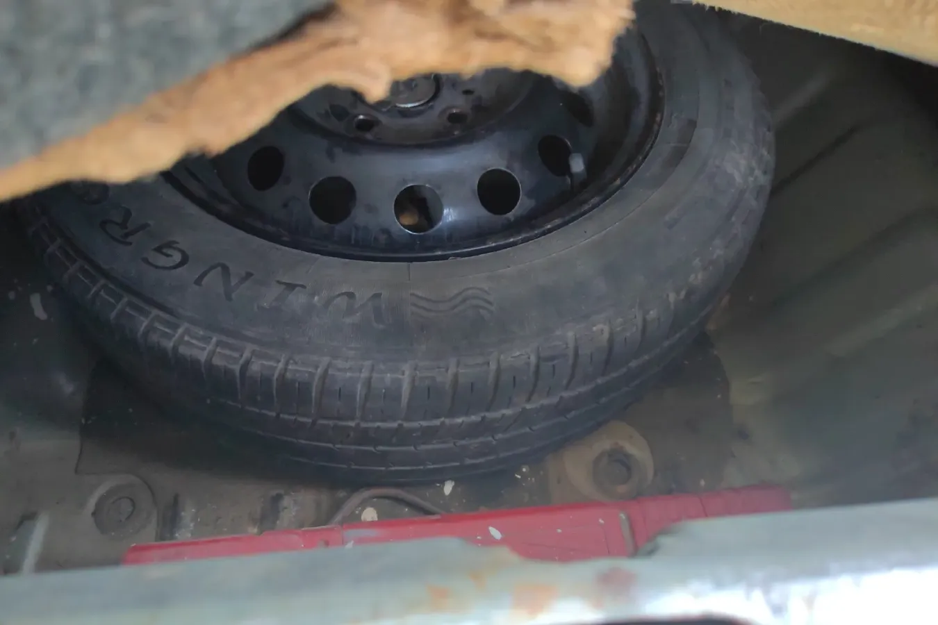 2013 FAW XiaLi N5 1.3L 91HP L4 5MT,autocango,china used car exporter,china ev exporter,chinese used car exporter,chinese used ev exporter