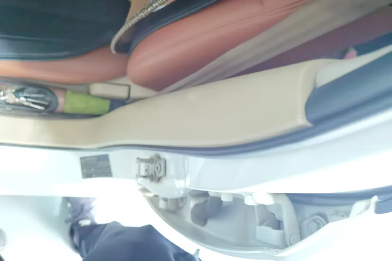 2013 Brilliance Auto H330 1.5L 105HP L4 5MT,autocango,china used car exporter,china ev exporter,chinese used car exporter,chinese used ev exporter