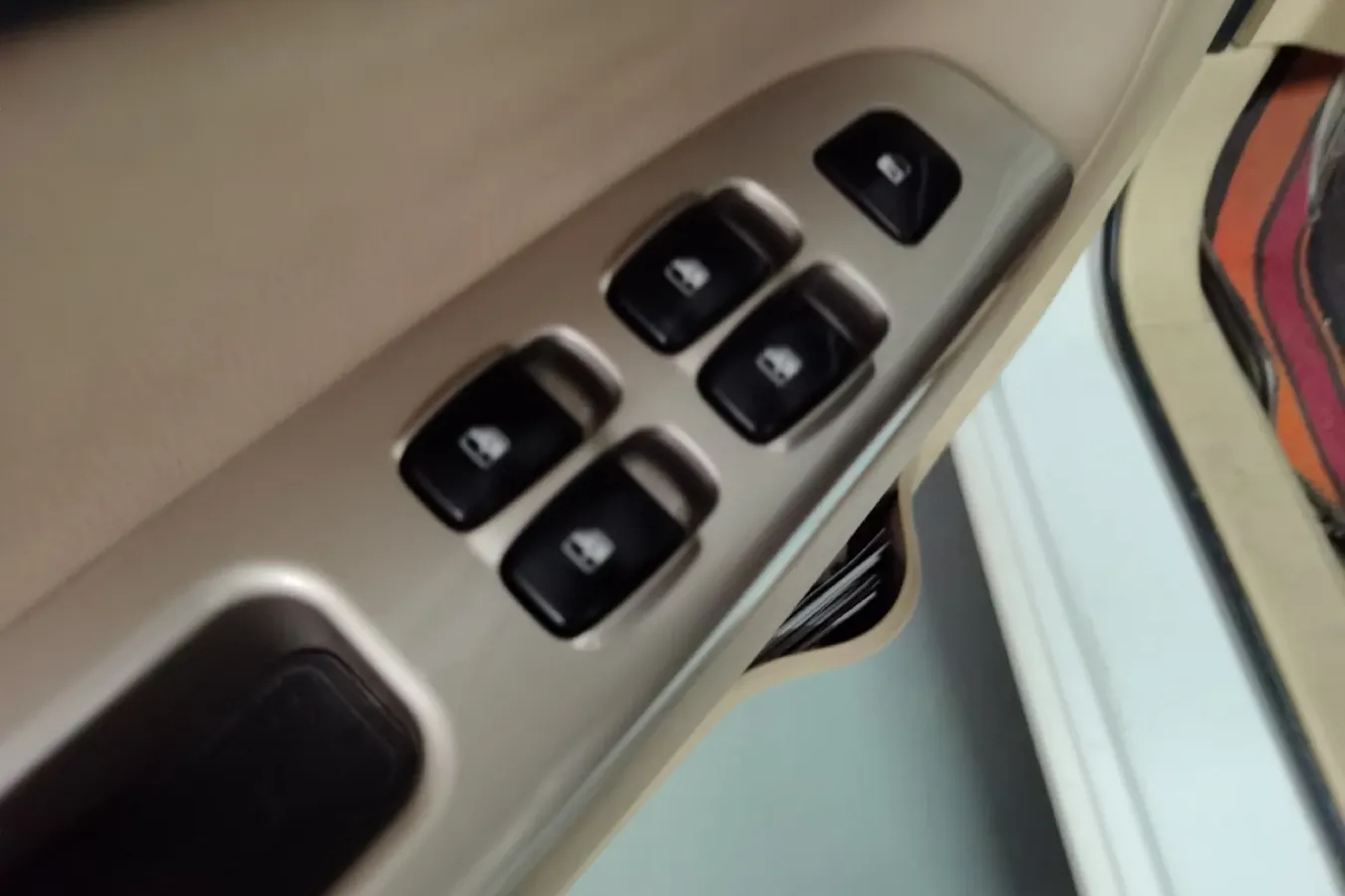 2013 Brilliance Auto H330 1.5L 105HP L4 5MT,autocango,china used car exporter,china ev exporter,chinese used car exporter,chinese used ev exporter