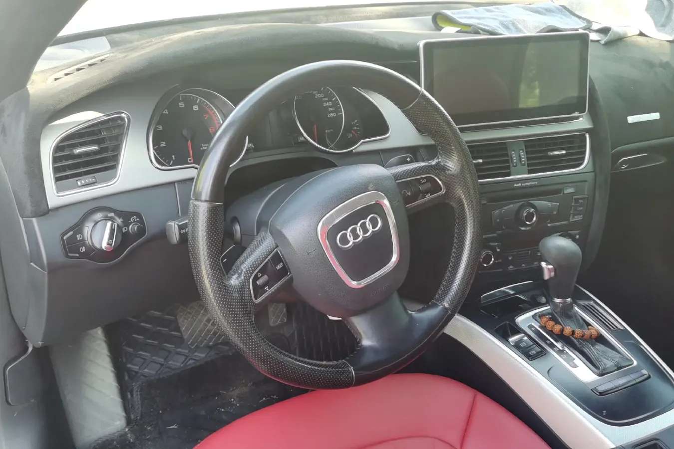 2010 Audi A5 2.0T 211HP L4 CVT,autocango,china used car exporter,china ev exporter,chinese used car exporter,chinese used ev exporter