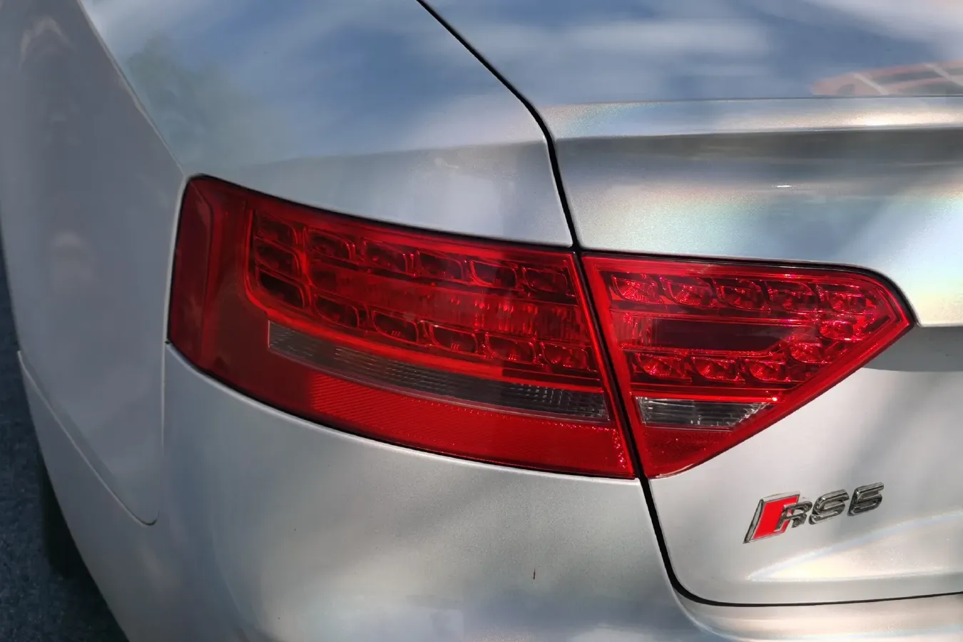 2010 Audi A5 2.0T 211HP L4 CVT,autocango,china used car exporter,china ev exporter,chinese used car exporter,chinese used ev exporter