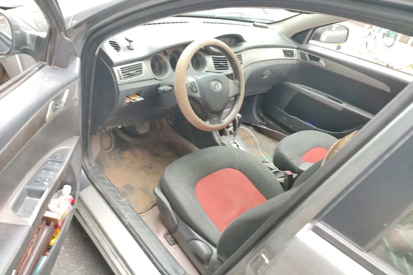 2011 DongFeng Aeolus H30 1.6L 106HP L4 4AT,autocango,china used car exporter,china ev exporter,chinese used car exporter,chinese used ev exporter