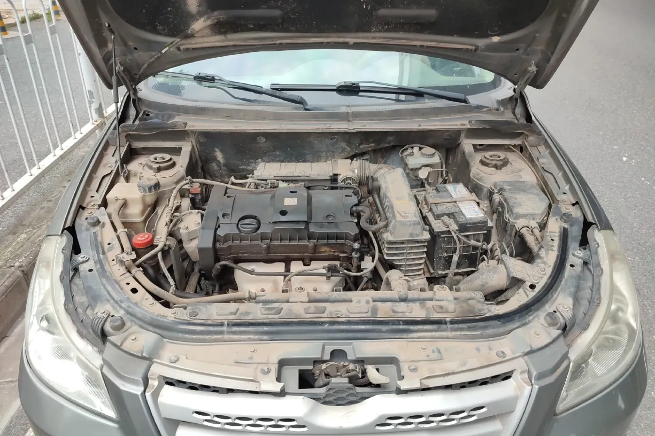 2011 DongFeng Aeolus H30 1.6L 106HP L4 4AT,autocango,china used car exporter,china ev exporter,chinese used car exporter,chinese used ev exporter