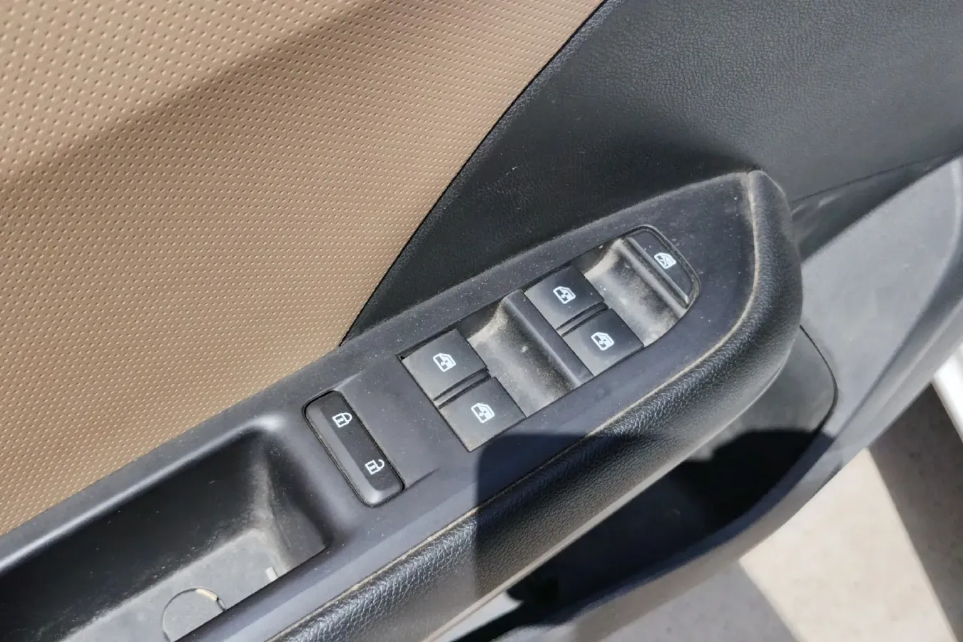 2020 Chevrolet Monza 1.5L 113HP L4 6AT,autocango,china used car exporter,china ev exporter,chinese used car exporter,chinese used ev exporter