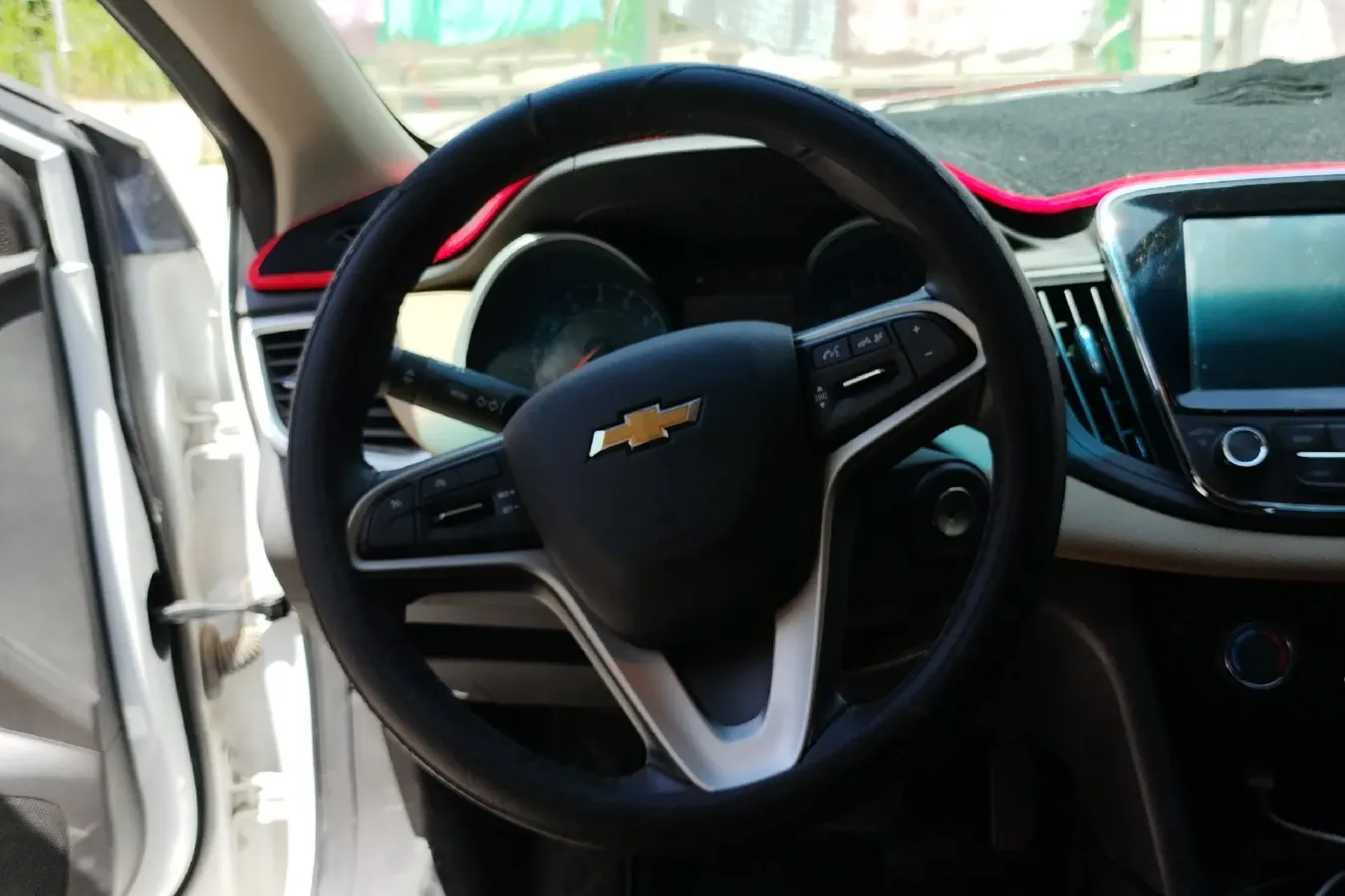 2020 Chevrolet Monza 1.5L 113HP L4 6AT,autocango,china used car exporter,china ev exporter,chinese used car exporter,chinese used ev exporter