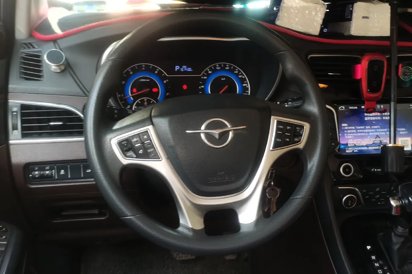 2016 HaiMa V70 1.5T 156HP L4 6AT,autocango,china used car exporter,china ev exporter,chinese used car exporter,chinese used ev exporter