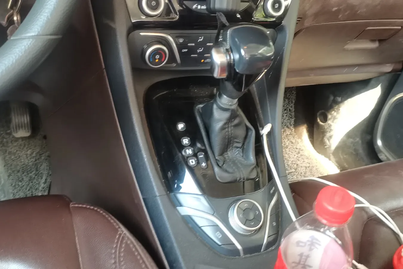 2016 HaiMa V70 1.5T 156HP L4 6AT,autocango,china used car exporter,china ev exporter,chinese used car exporter,chinese used ev exporter