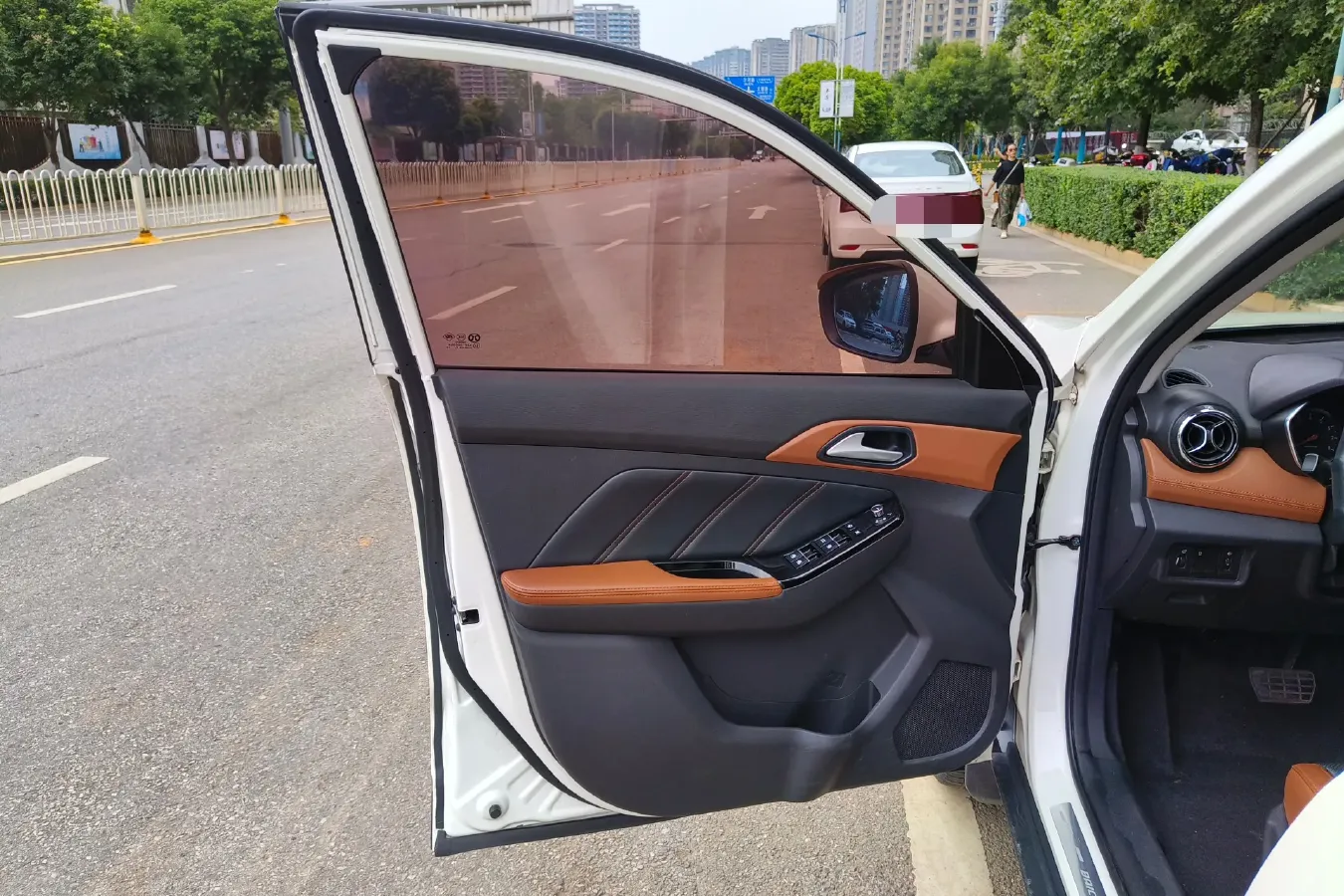 2016 BeiJing Auto Senova X35 1.5L 116HP L4 4AT,autocango,china used car exporter,china ev exporter,chinese used car exporter,chinese used ev exporter