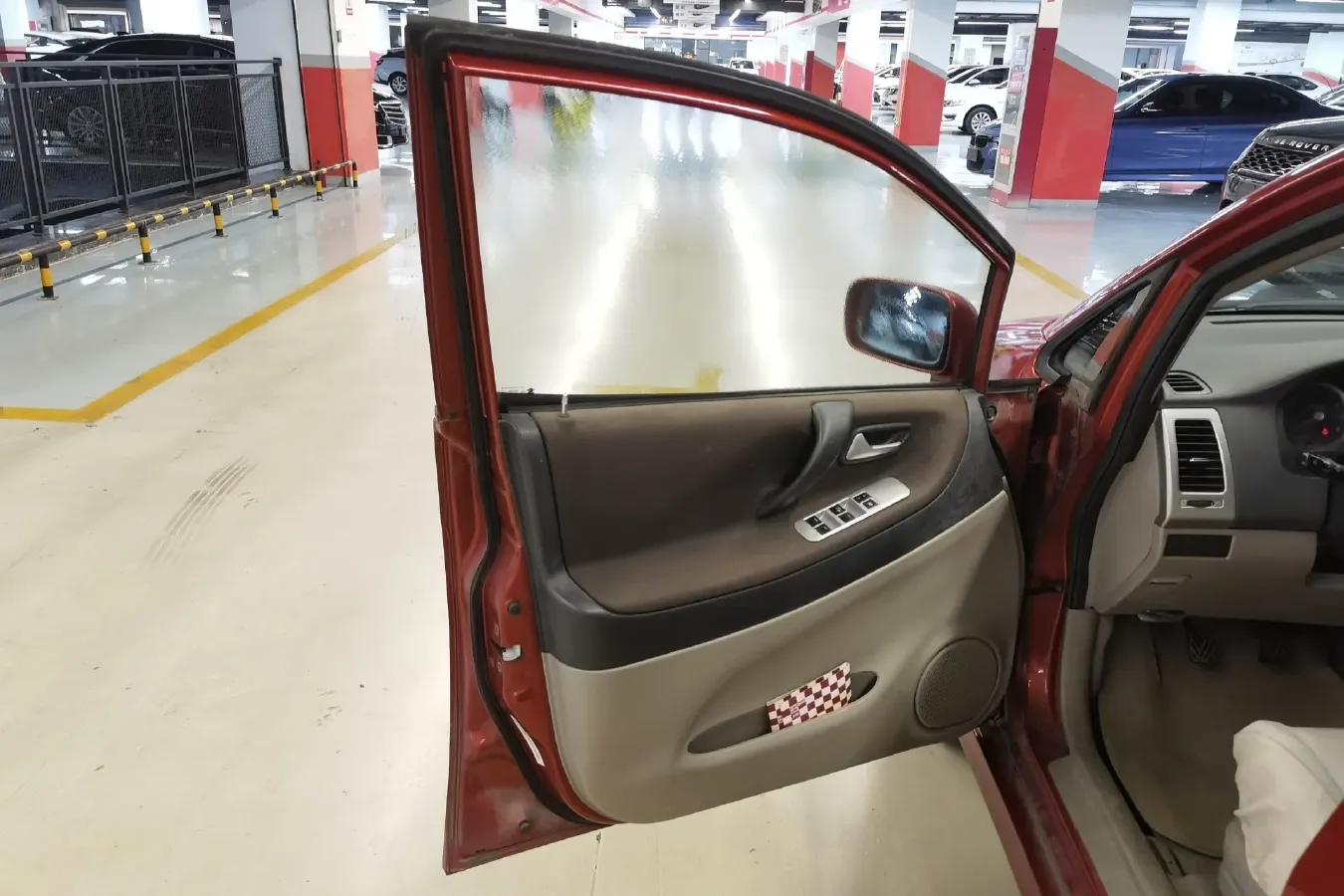 2011 Suzuki Liana 1.4L 99HP L4 5MT,autocango,china used car exporter,china ev exporter,chinese used car exporter,chinese used ev exporter