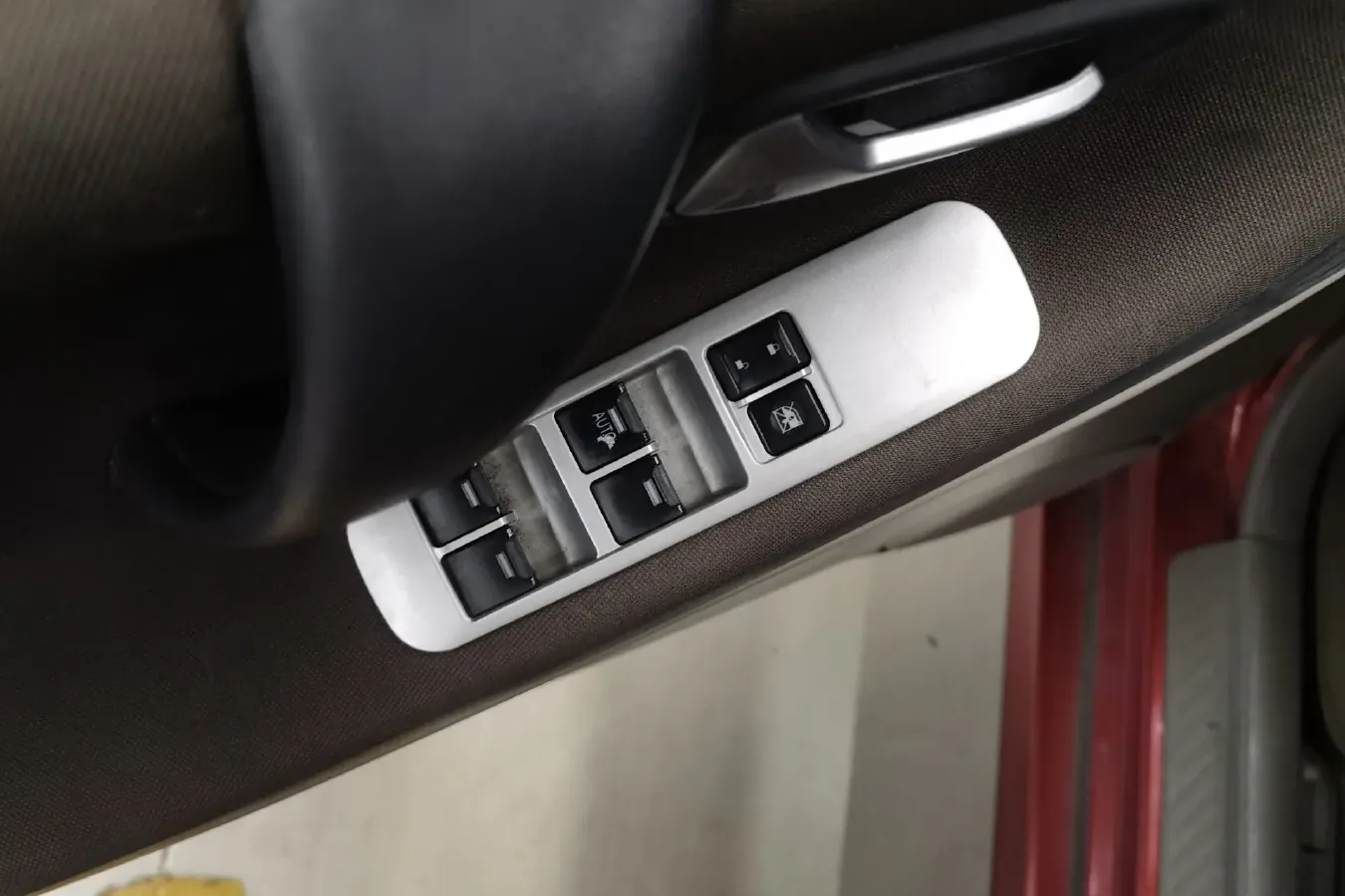 2011 Suzuki Liana 1.4L 99HP L4 5MT,autocango,china used car exporter,china ev exporter,chinese used car exporter,chinese used ev exporter