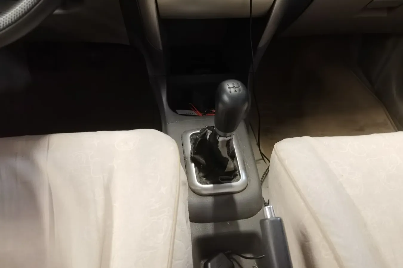 2011 Suzuki Liana 1.4L 99HP L4 5MT,autocango,china used car exporter,china ev exporter,chinese used car exporter,chinese used ev exporter