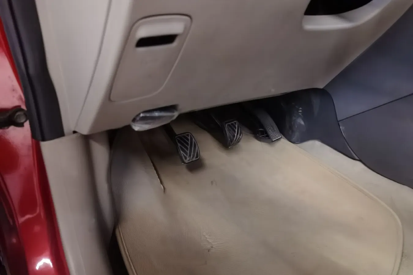 2011 Suzuki Liana 1.4L 99HP L4 5MT,autocango,china used car exporter,china ev exporter,chinese used car exporter,chinese used ev exporter