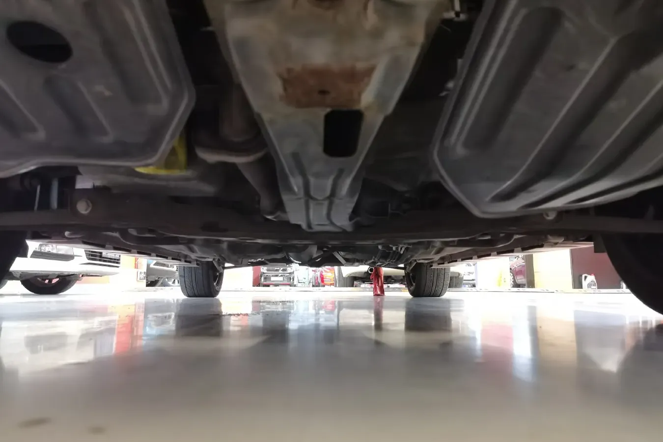 2011 Suzuki Liana 1.4L 99HP L4 5MT,autocango,china used car exporter,china ev exporter,chinese used car exporter,chinese used ev exporter