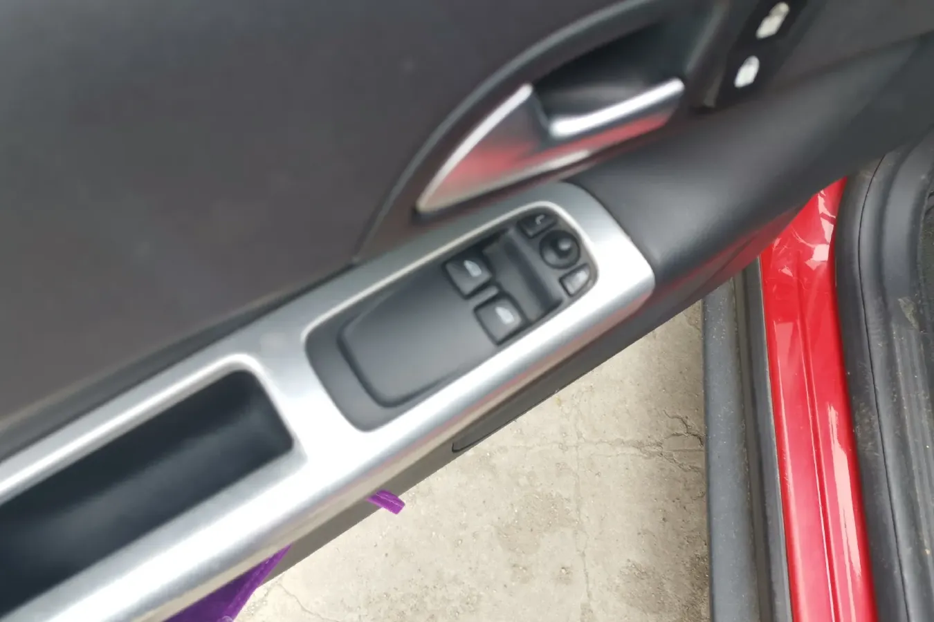 2013 Volvo C30 2.0L 145HP L4 6DCT,autocango,china used car exporter,china ev exporter,chinese used car exporter,chinese used ev exporter