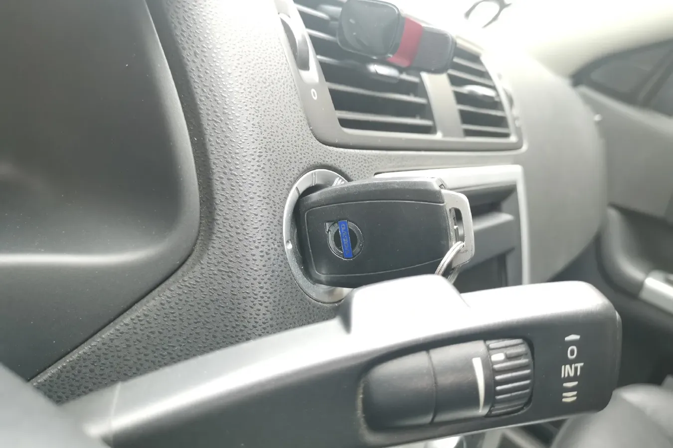 2013 Volvo C30 2.0L 145HP L4 6DCT,autocango,china used car exporter,china ev exporter,chinese used car exporter,chinese used ev exporter