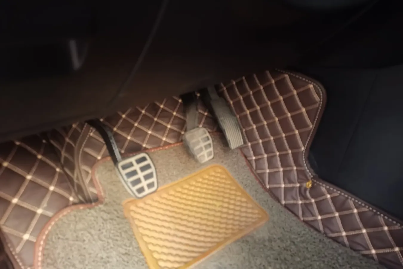 2018 BeiJing Auto Senova D50 1.5L 116HP L4 5MT,autocango,china used car exporter,china ev exporter,chinese used car exporter,chinese used ev exporter