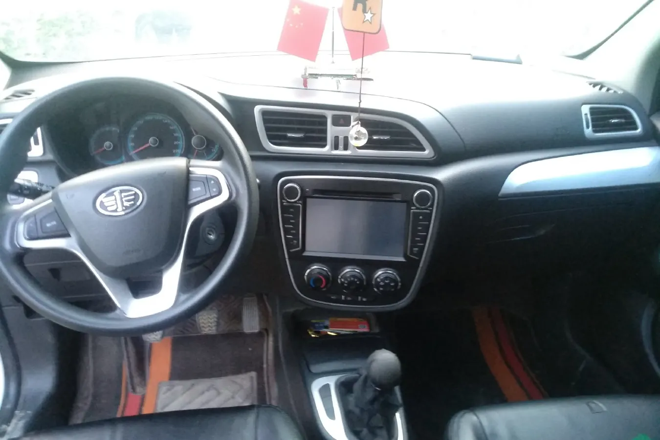 2015 FAW Jumpal D60 1.5L 102HP L4 5MT,autocango,china used car exporter,china ev exporter,chinese used car exporter,chinese used ev exporter