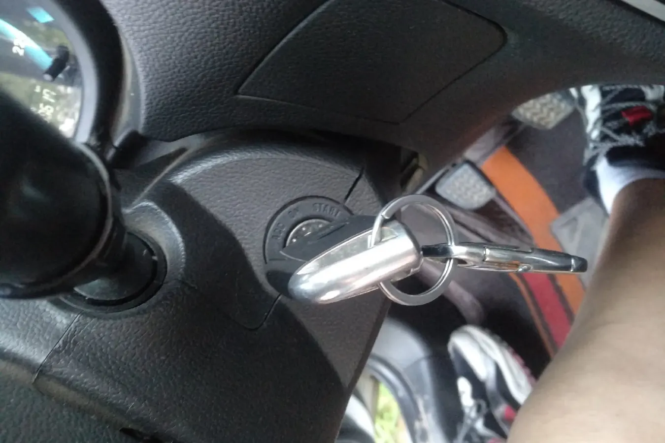 2015 FAW Jumpal D60 1.5L 102HP L4 5MT,autocango,china used car exporter,china ev exporter,chinese used car exporter,chinese used ev exporter