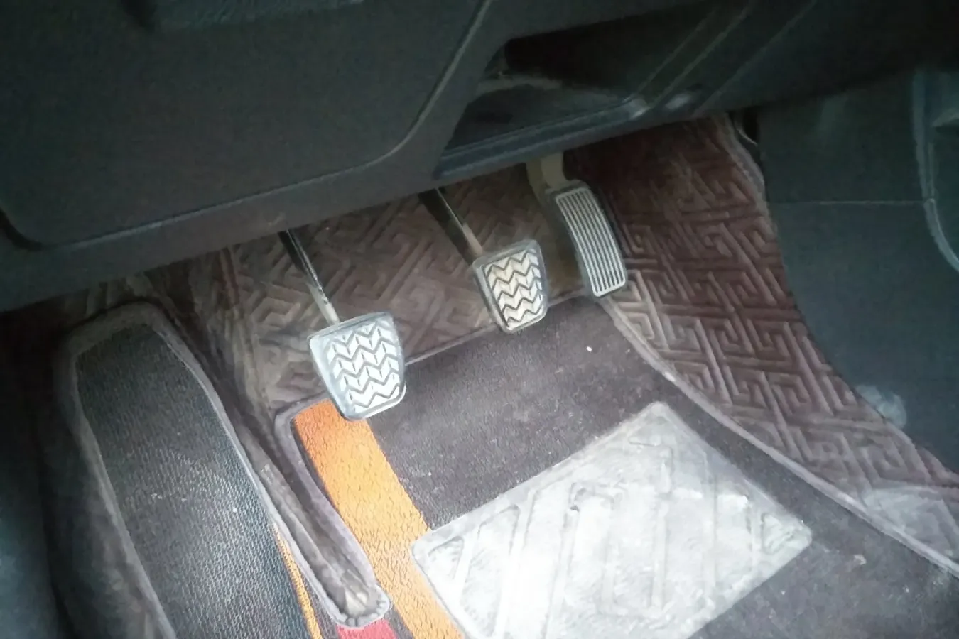 2015 FAW Jumpal D60 1.5L 102HP L4 5MT,autocango,china used car exporter,china ev exporter,chinese used car exporter,chinese used ev exporter