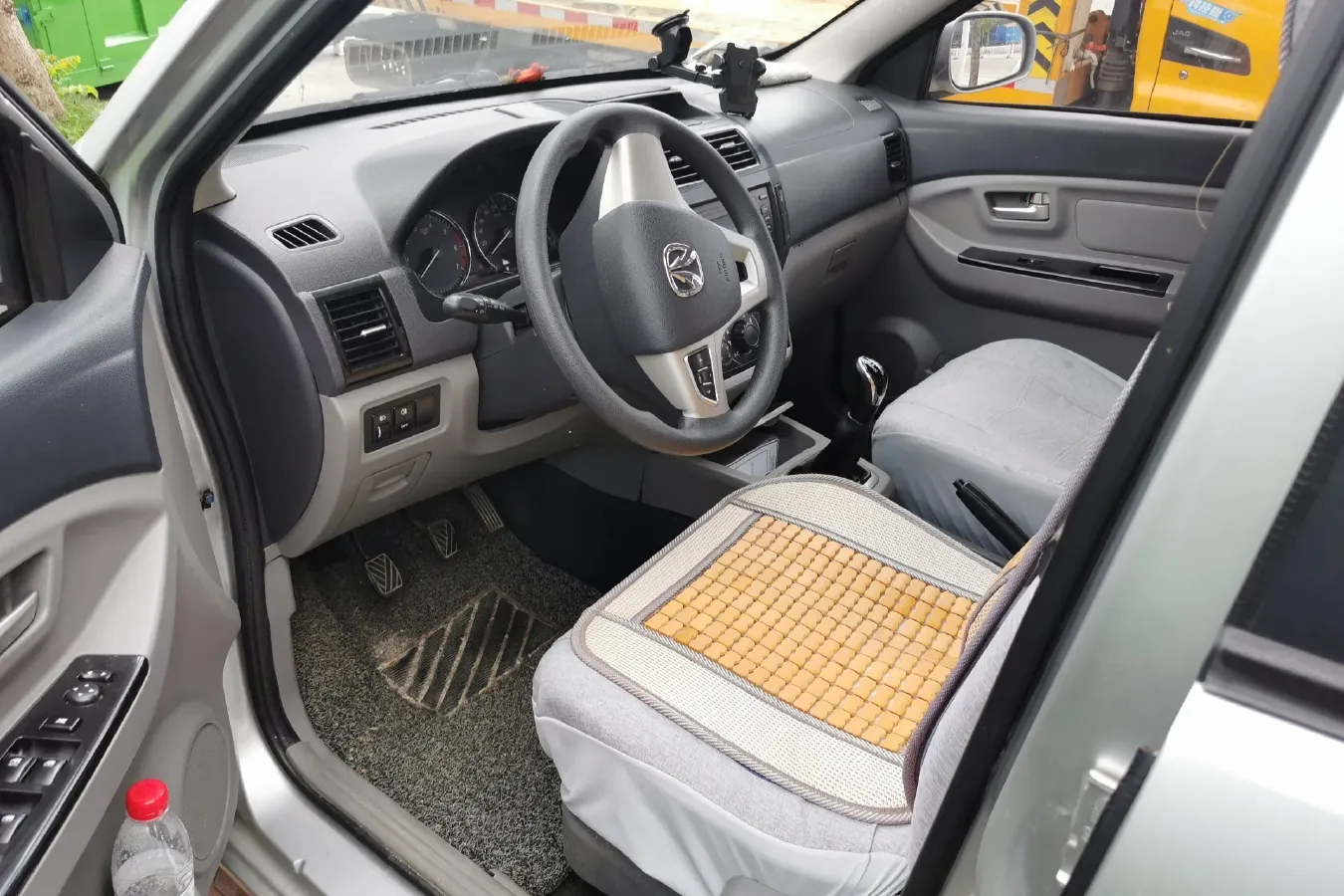 2014 BAIC WeiWang M20 1.5L 106HP L4 5MT,autocango,china used car exporter,china ev exporter,chinese used car exporter,chinese used ev exporter