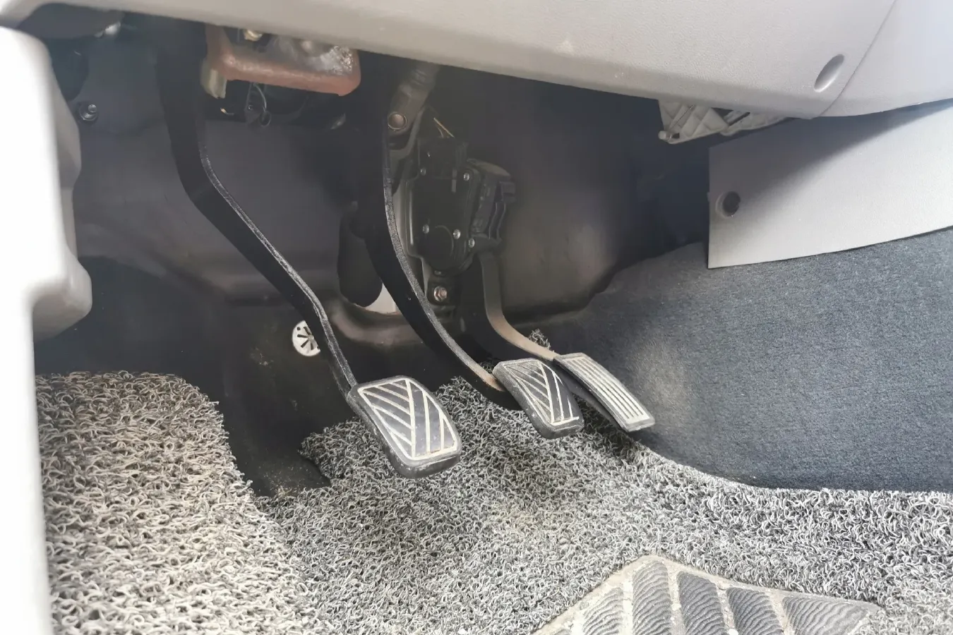 2014 BAIC WeiWang M20 1.5L 106HP L4 5MT,autocango,china used car exporter,china ev exporter,chinese used car exporter,chinese used ev exporter