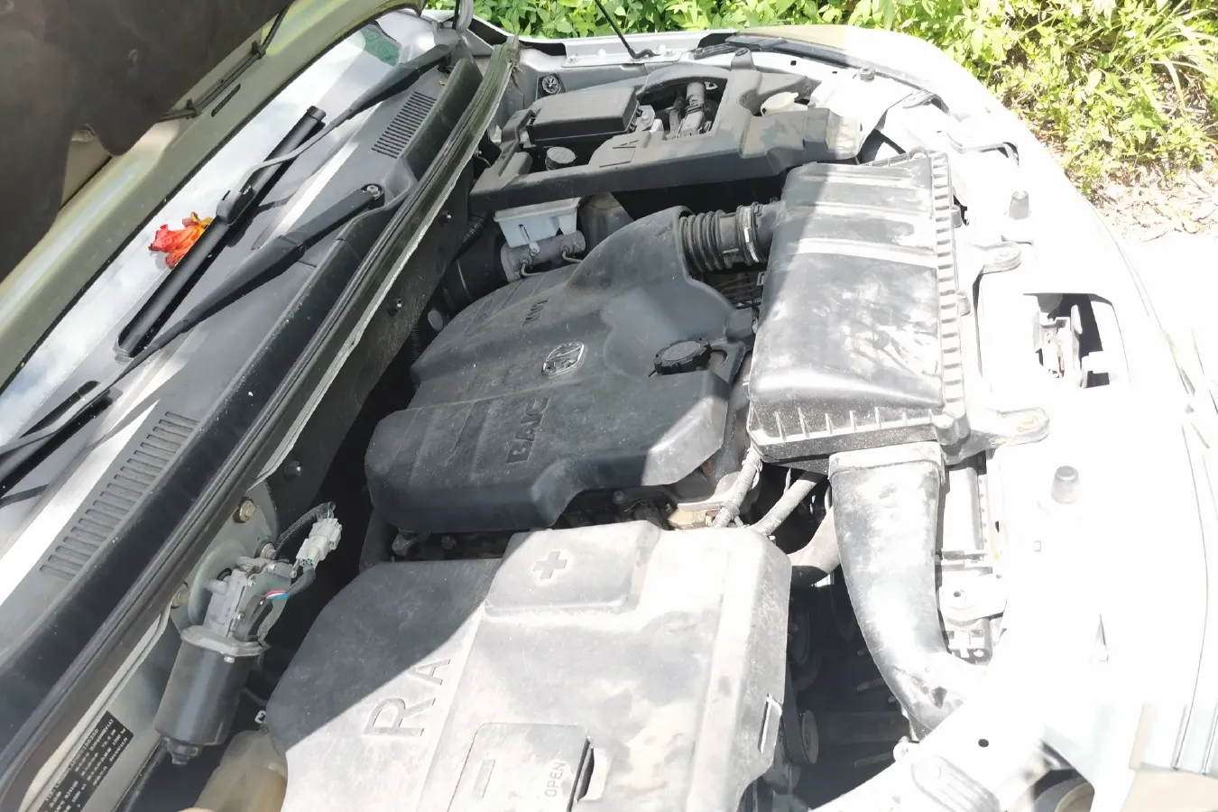 2014 BAIC WeiWang M20 1.5L 106HP L4 5MT,autocango,china used car exporter,china ev exporter,chinese used car exporter,chinese used ev exporter