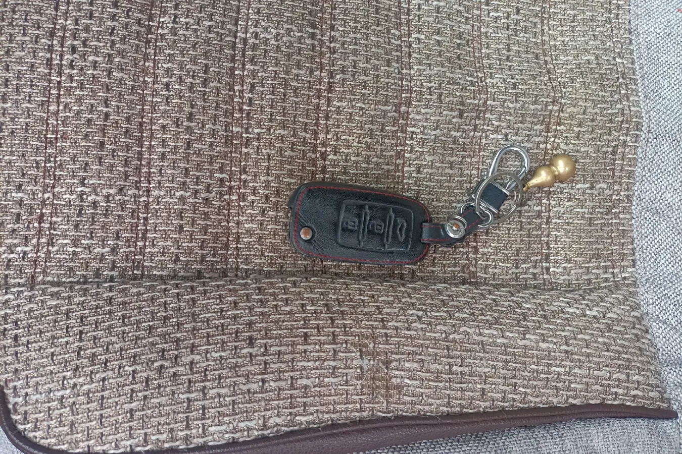 2016 DongFeng Forthing Joyear X3 1.5L 120HP L4 5MT,autocango,china used car exporter,china ev exporter,chinese used car exporter,chinese used ev exporter