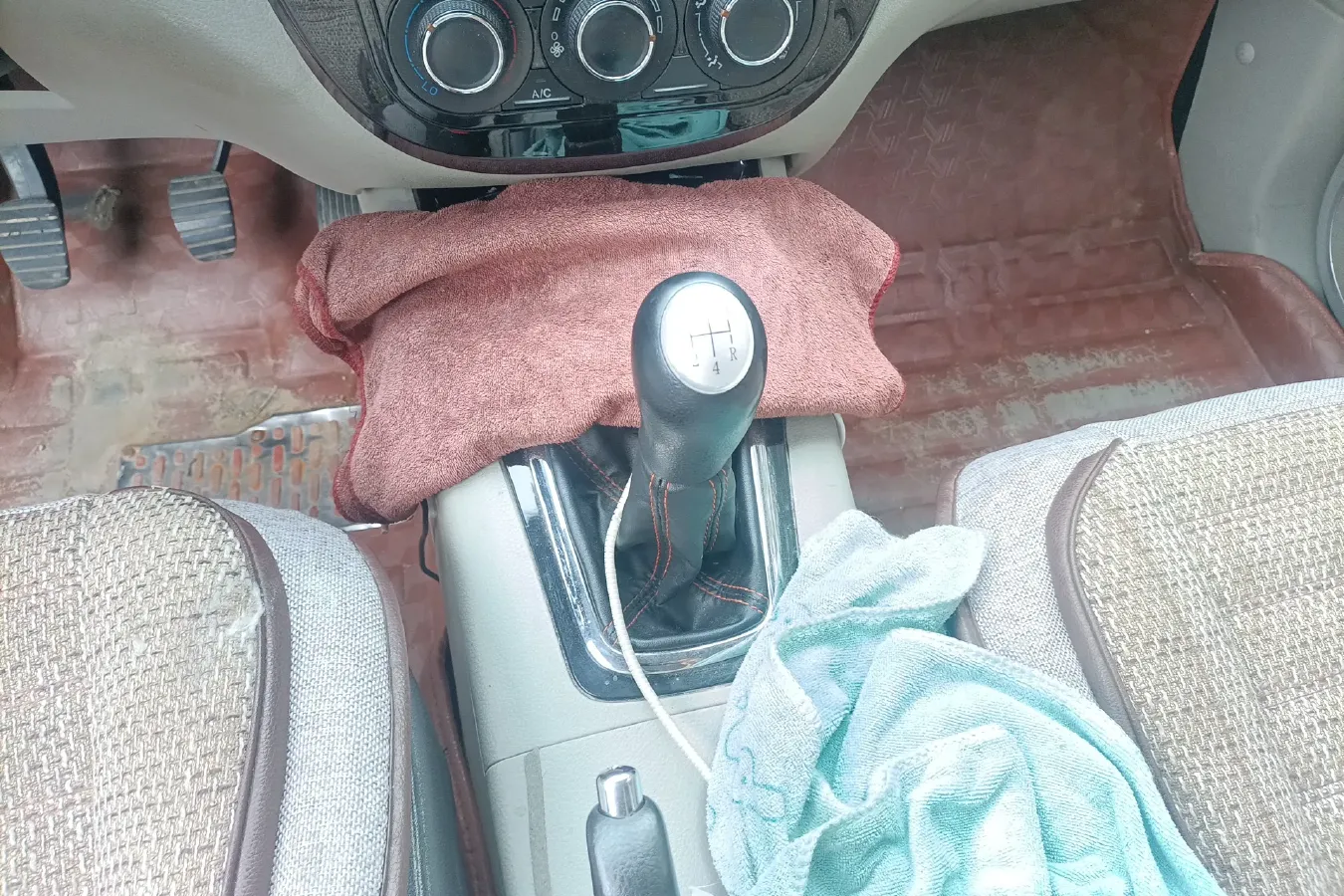 2016 DongFeng Forthing Joyear X3 1.5L 120HP L4 5MT,autocango,china used car exporter,china ev exporter,chinese used car exporter,chinese used ev exporter