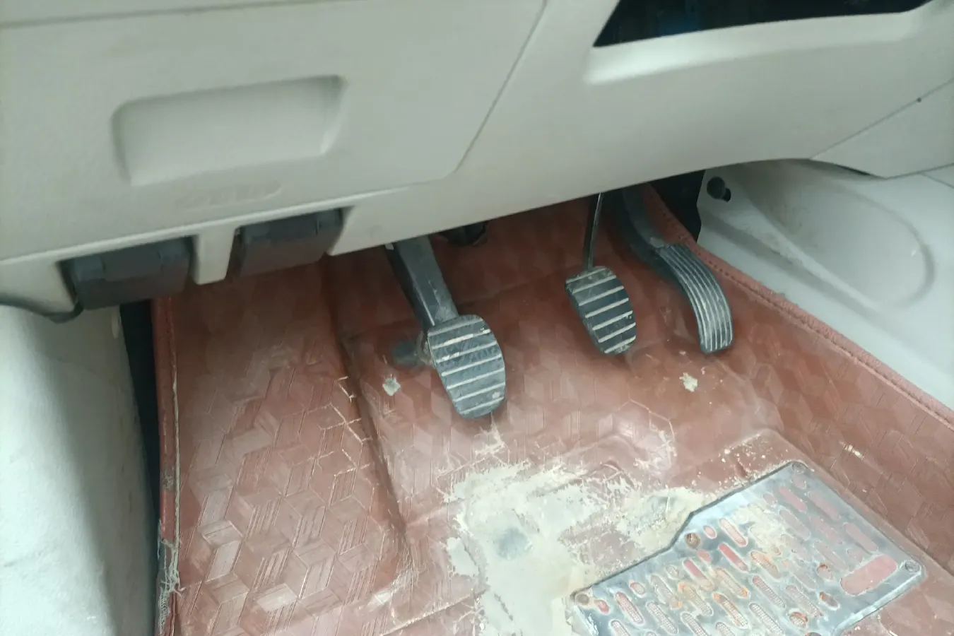 2016 DongFeng Forthing Joyear X3 1.5L 120HP L4 5MT,autocango,china used car exporter,china ev exporter,chinese used car exporter,chinese used ev exporter