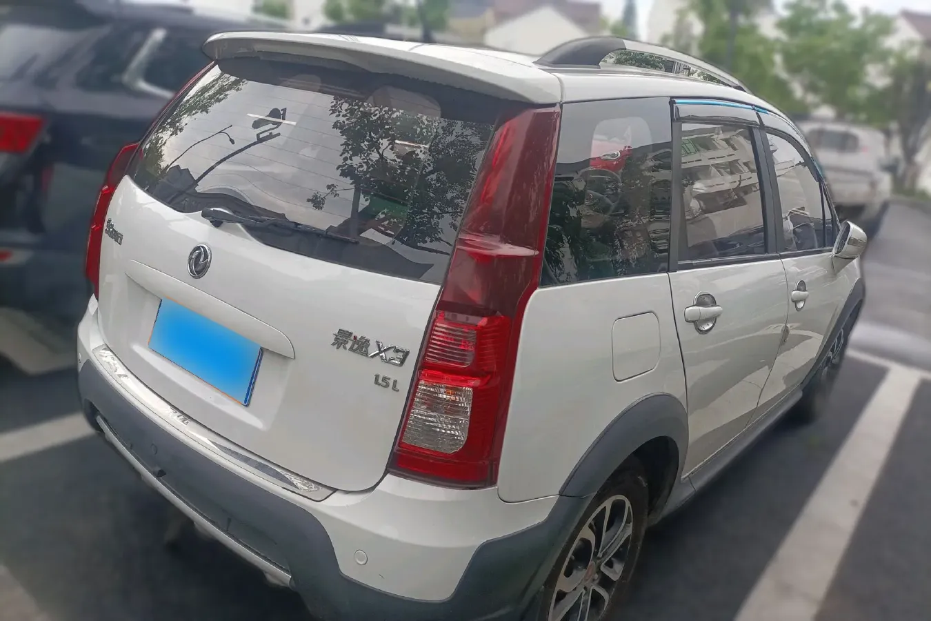 2016 DongFeng Forthing Joyear X3 1.5L 120HP L4 5MT,autocango,china used car exporter,china ev exporter,chinese used car exporter,chinese used ev exporter