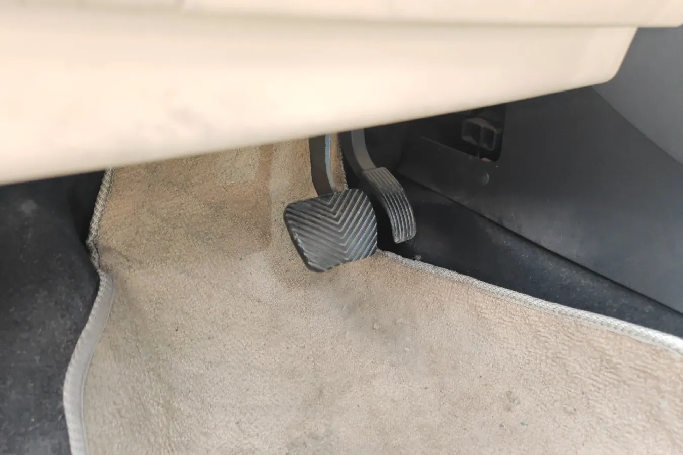 2012 Brilliance Auto V5 1.5T 136HP L4 5AT,autocango,china used car exporter,china ev exporter,chinese used car exporter,chinese used ev exporter